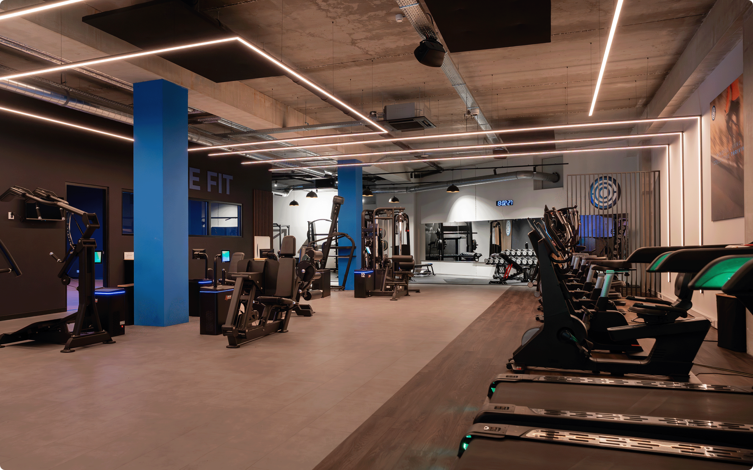 Gyminrichting - We Build Gyms - Blue Fit